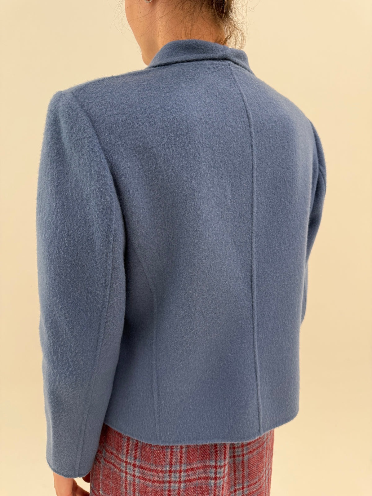 Sacou cambrat italian dusty blue din stofă groasă de lana