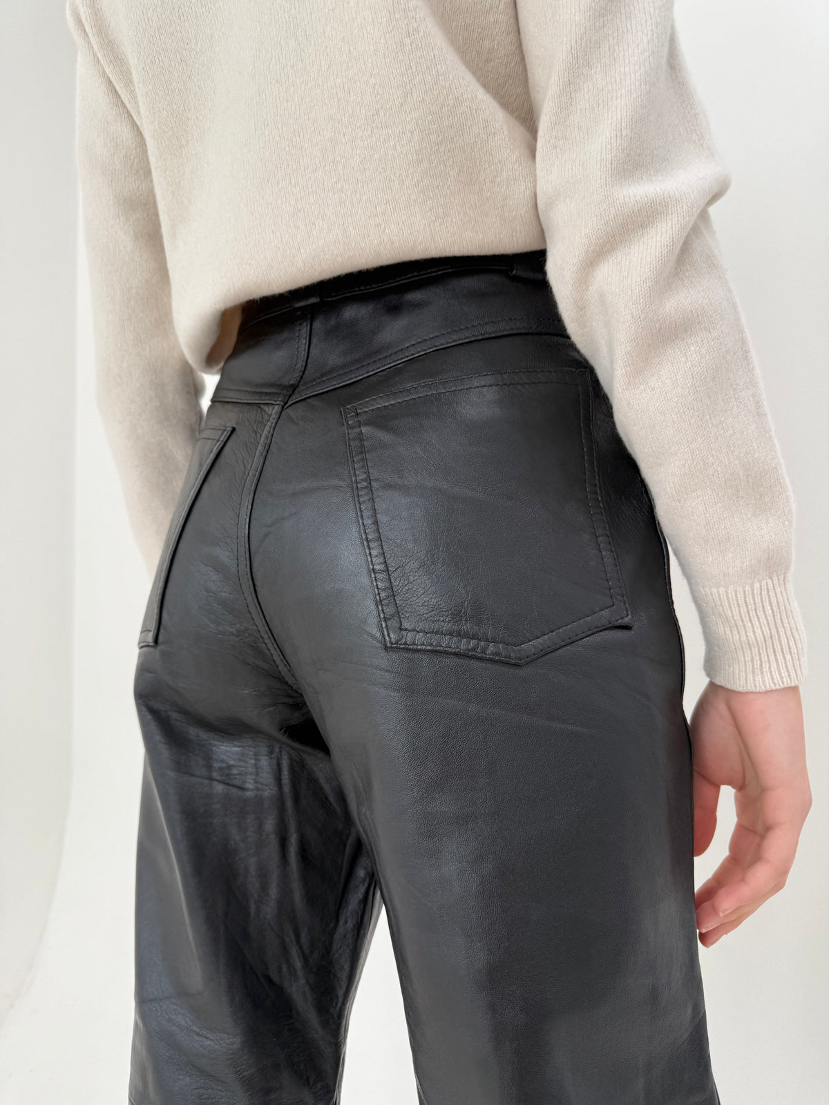 Pantaloni tall din piele naturală extra moale mom fit cu talie ultra înaltă