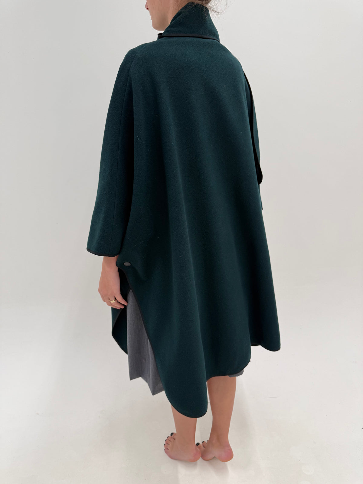 Capa ‘ Scarf Coat’ vintage dark pine green din lana extrafina