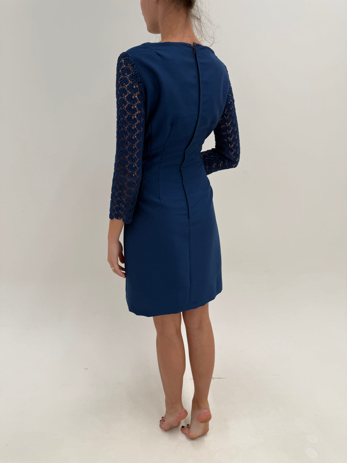 Rochie old vintage anii 60 a la Jackie Keneddy din lana extrafina și macrame excepțional