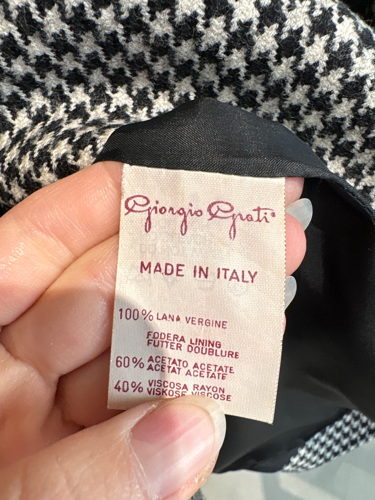 Sacou din tweed pied de coq alb negru din lana extrafina în croi cambrat minimalist