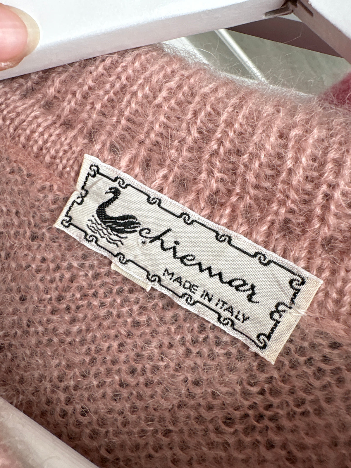 Pulover vintage din super kid mohair dusty powder Pink cu broderie manuală