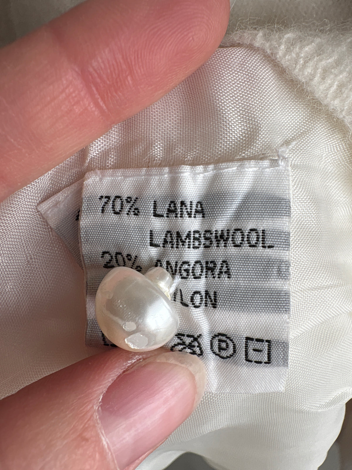 Jacheta / cardigan vintage bijuterie cu aplicații manuale delicate din lana și Angora