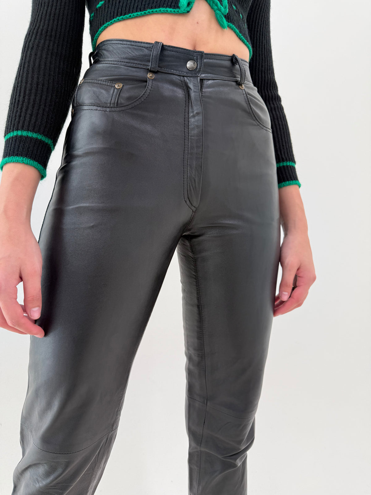 Pantaloni din piele naturală mănușă