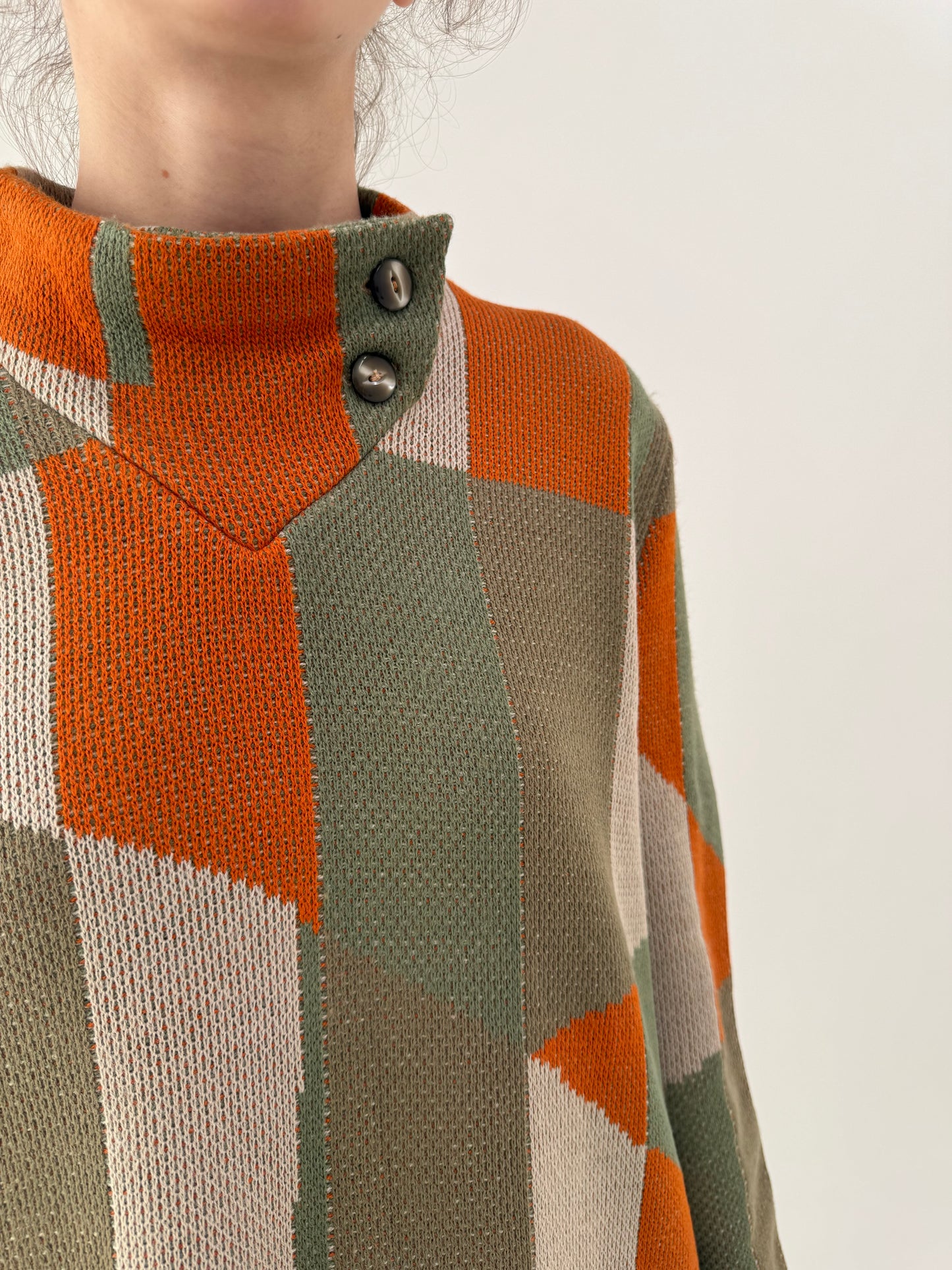 Rochie vintage în nuanțe superbe în croi retro modern din lana extrafina