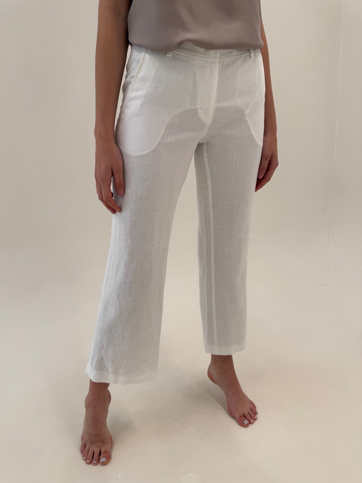 Pantaloni petite din in în croi clasic
