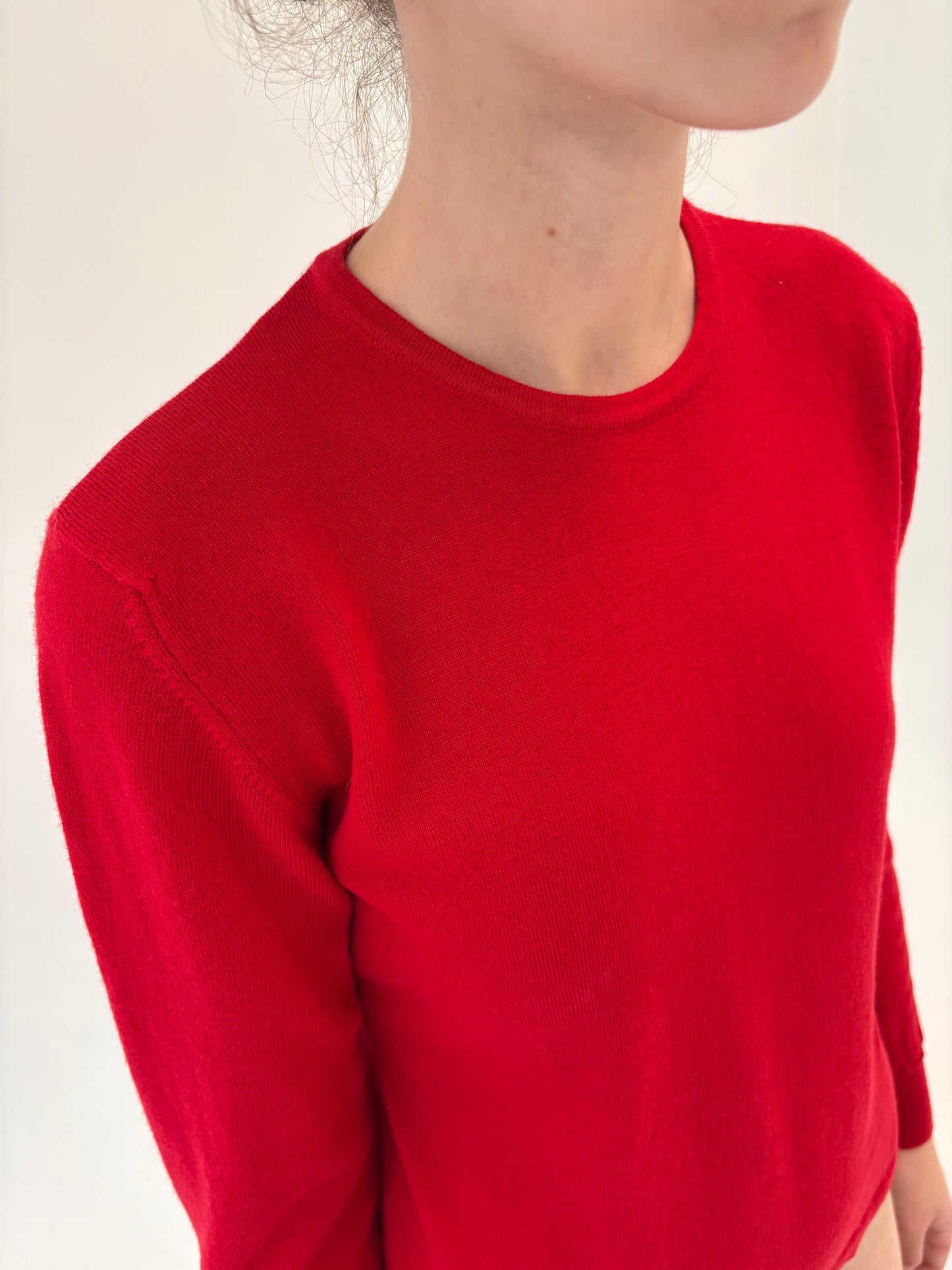 Pulover italian cherry red din lana merino extrafina de gramaj mare