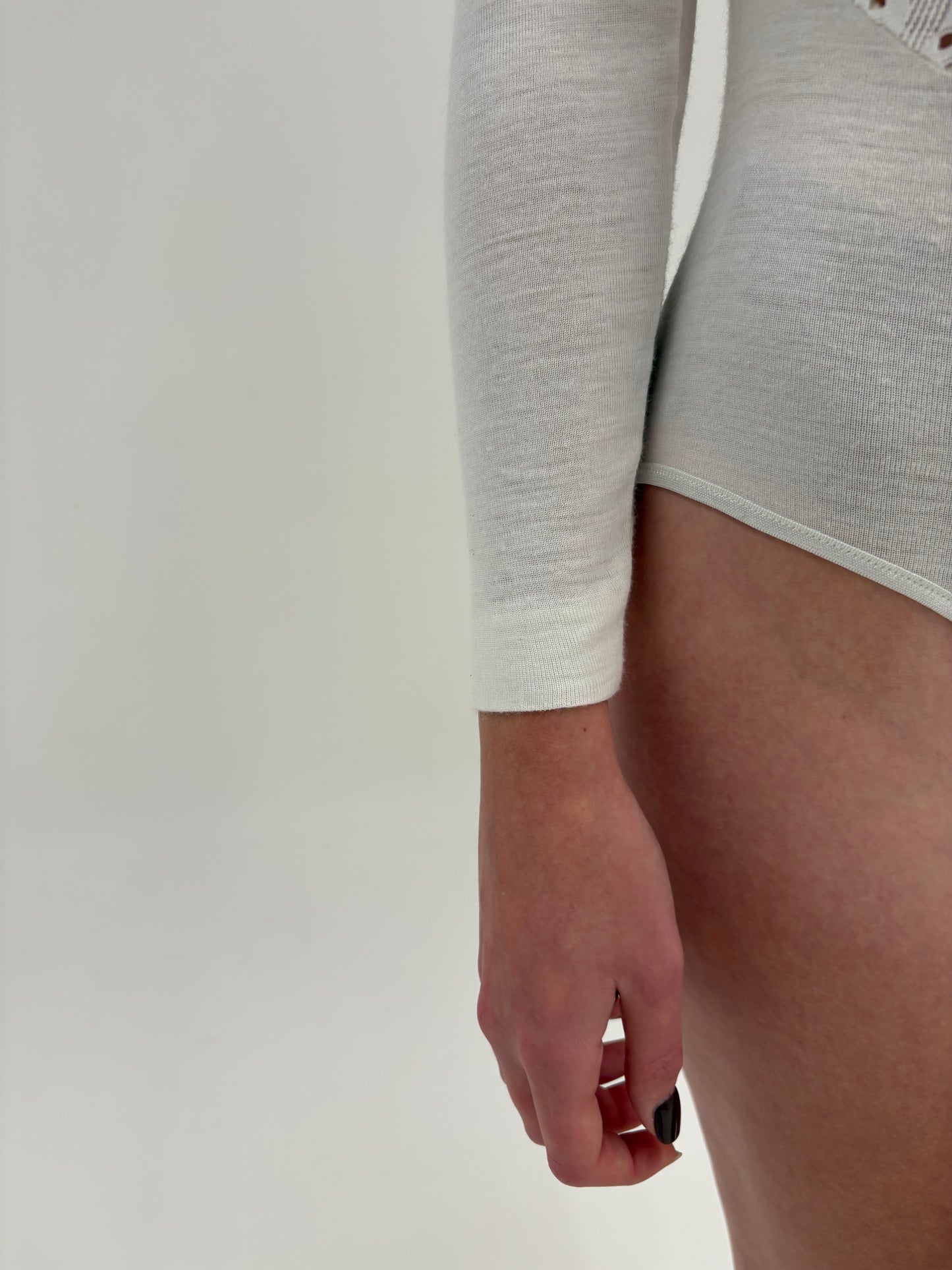 Body dantelat cu lana extrafina de la zi la seară