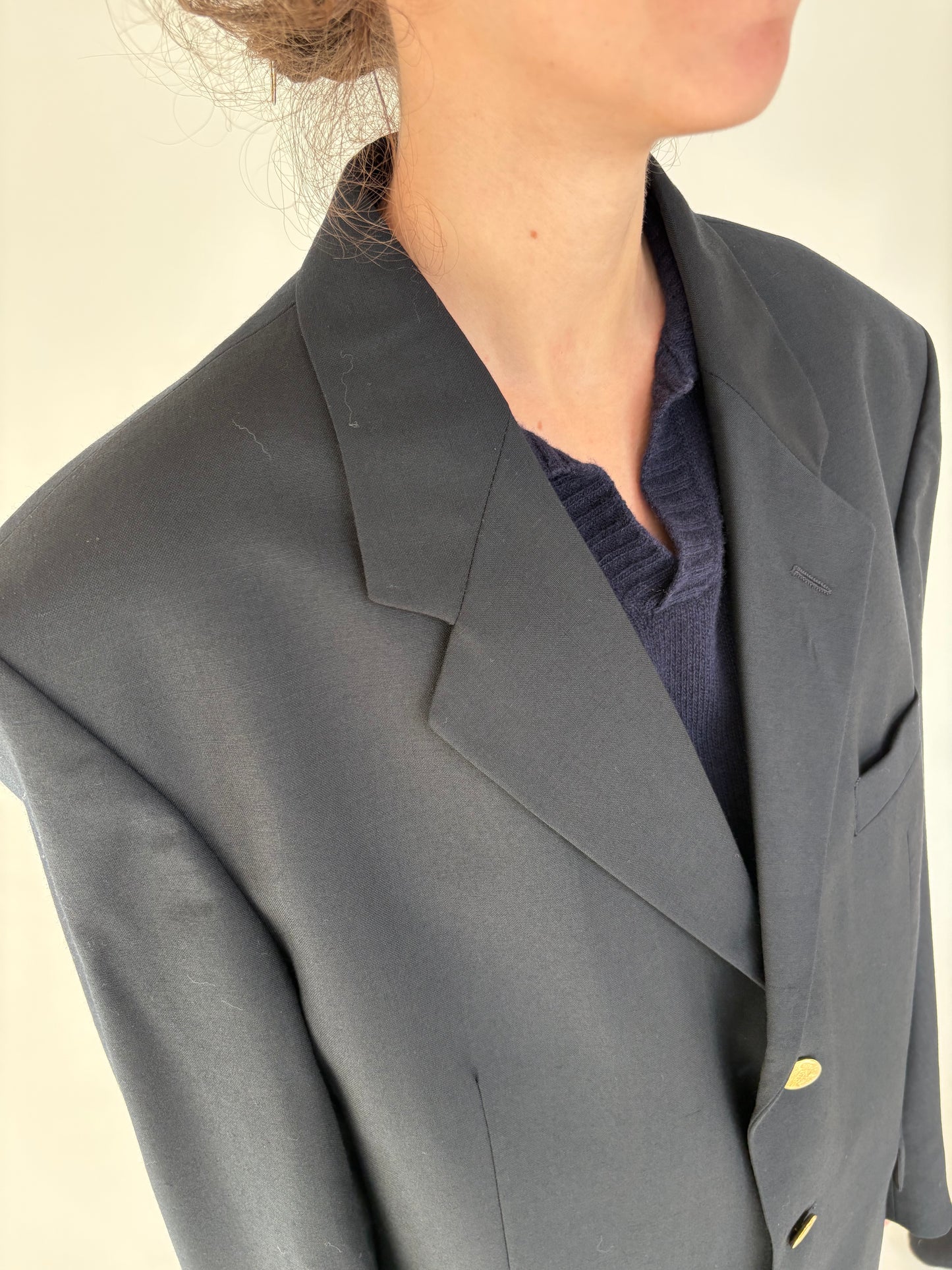 Sacou italian Navy cu nasturi metalici aurii din stofă worsted de lana pura