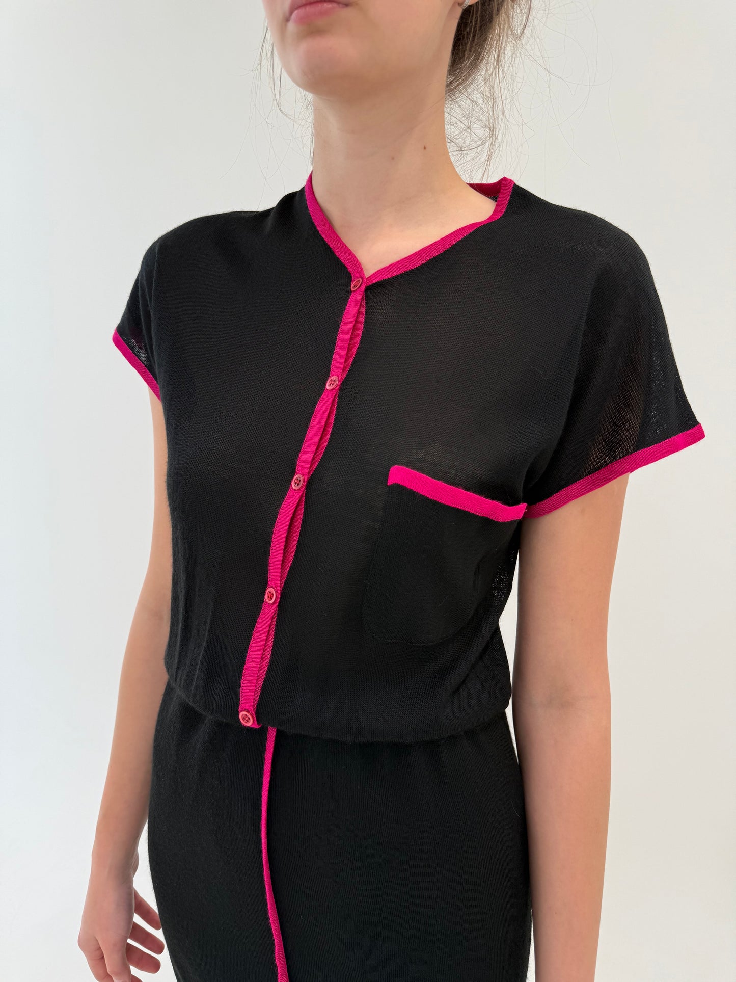 LBD vintage cu paspoal fucsia din jerse de vară cu talie elastică