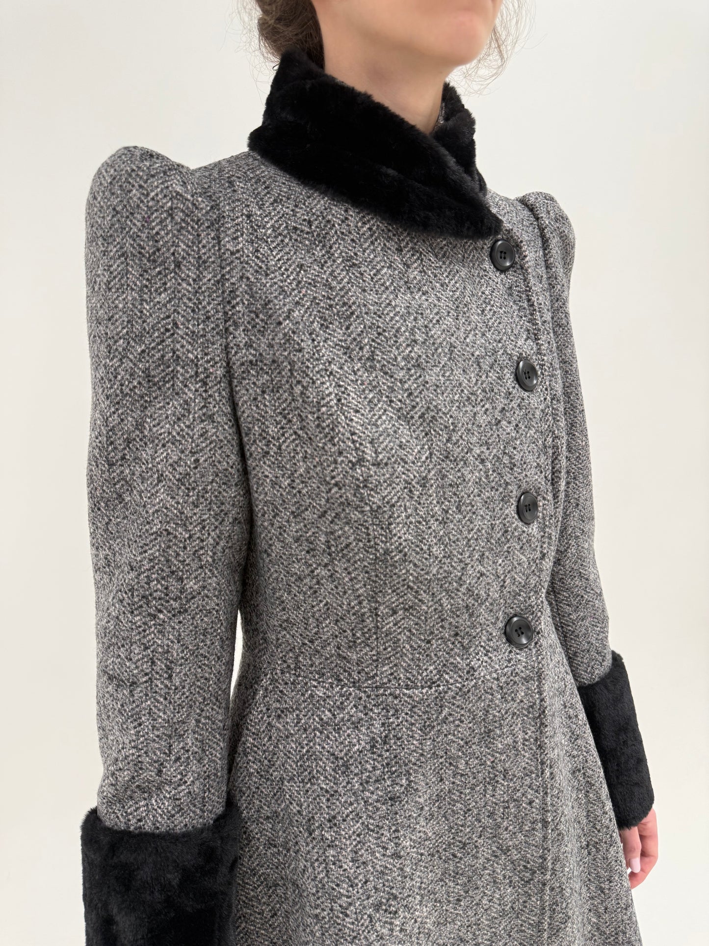 Princess coat maxi ultra cambrat din stofă Chevron de lana extrafina