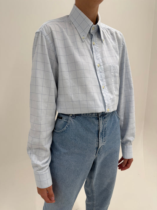 Cămașa Valentino baby blue cu logoul brodat discret pe buzunar baby blue