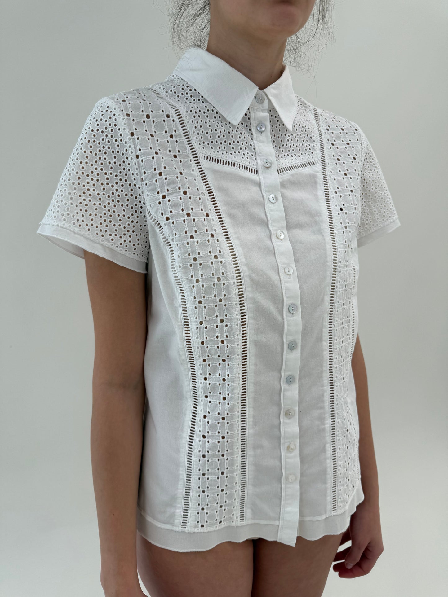 Cămașa de brand luxury Madeleine cu broderie anglaise excepționala