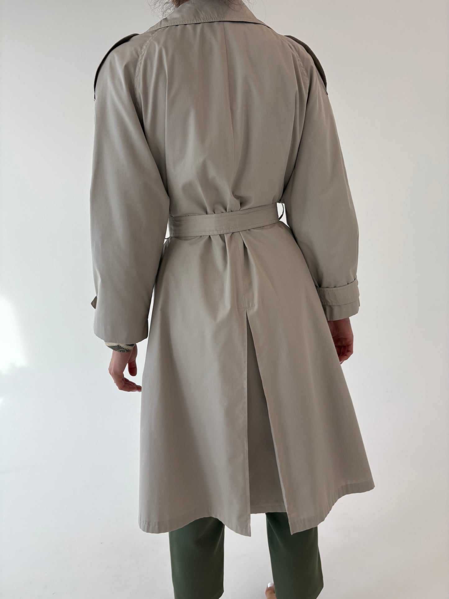 Trench vintage warm gray impermeabil cu talie marcată reglabilă