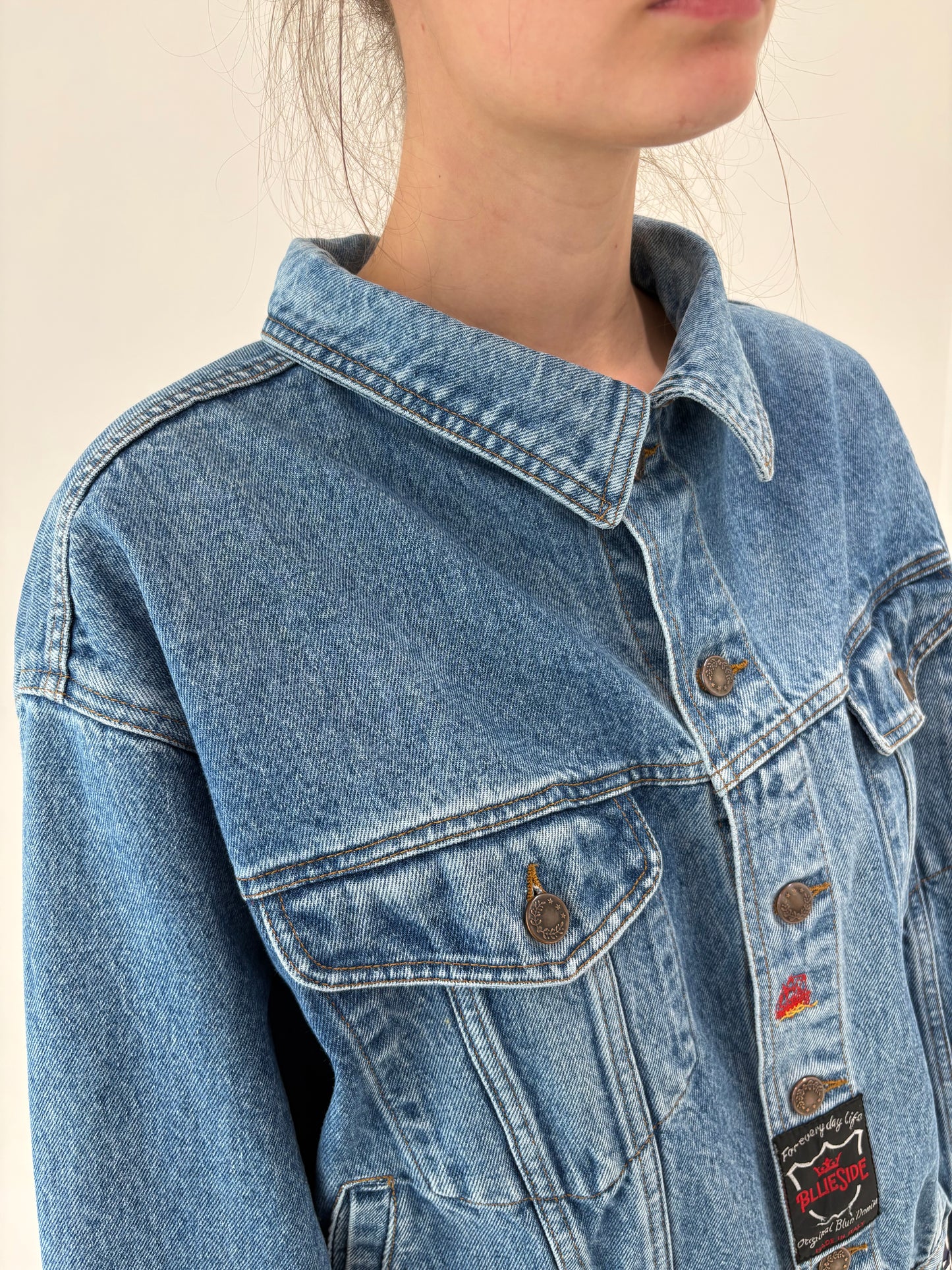 Geacă vintage premium din jeans classic wash cu bust amplu