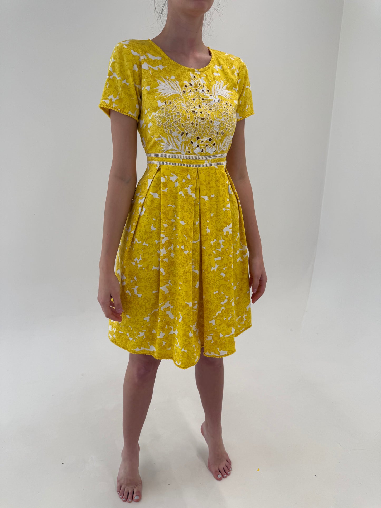 Rochie italiană din bumbac ultra confort cu broderie anglaise și talie marcată
