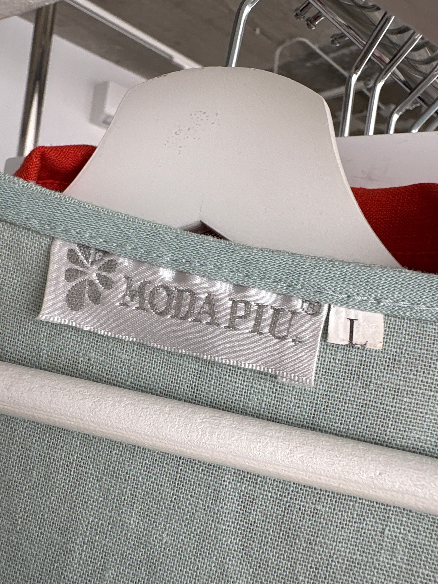 Rochie vintage italiană dusty mint green cu inserții brodate în croi minimalist
