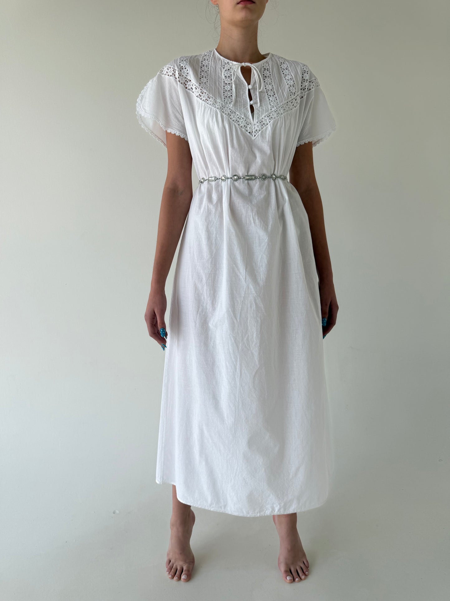 Rochie vintage maxi cu macrame lucrat manual din cea mai fină zonă de bumbac