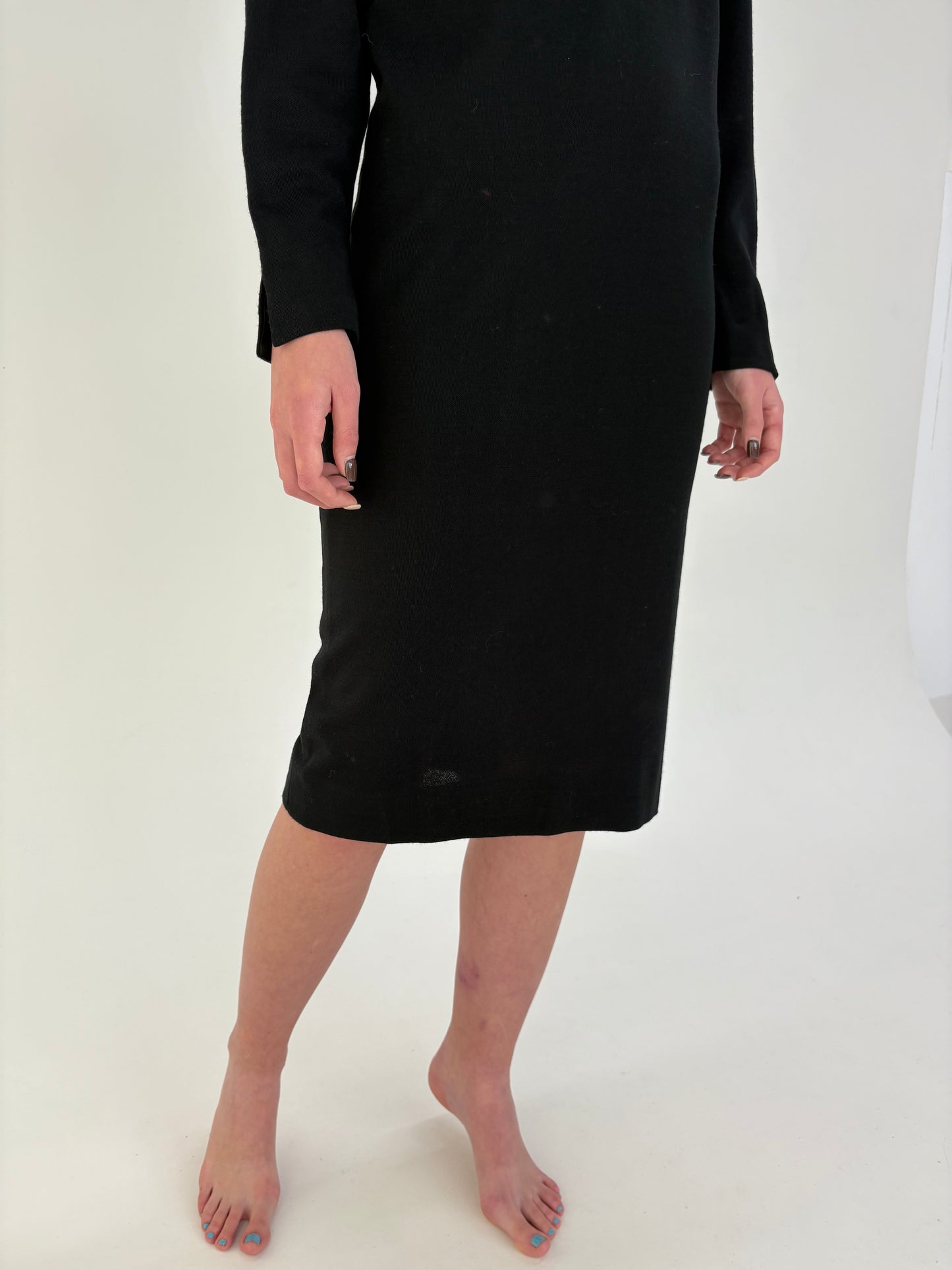 LBD vintage in croi retro modern din jerse dens de lana extrafina