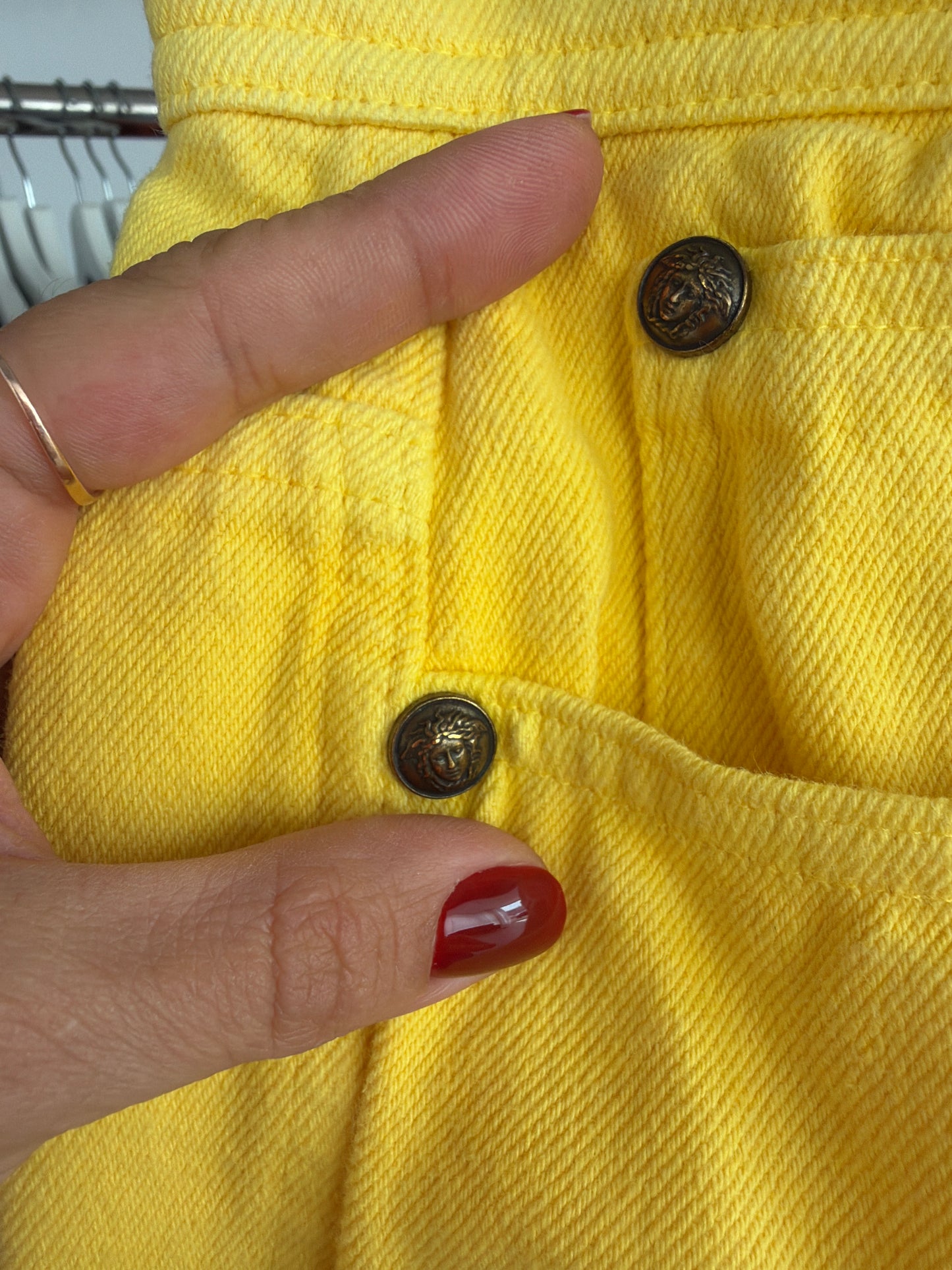 Pantaloni vintage Versace cu talie înaltă și influențe casual din bumbac