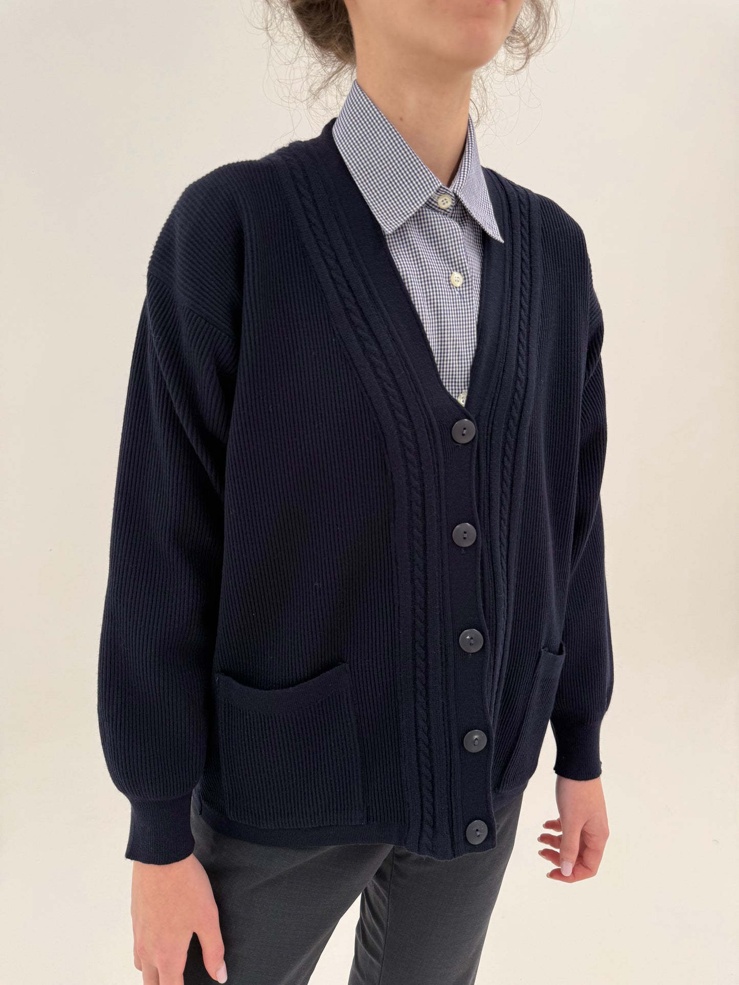 Cardigan gros din lana extrafina de gramaj mare cu manșete îngustate