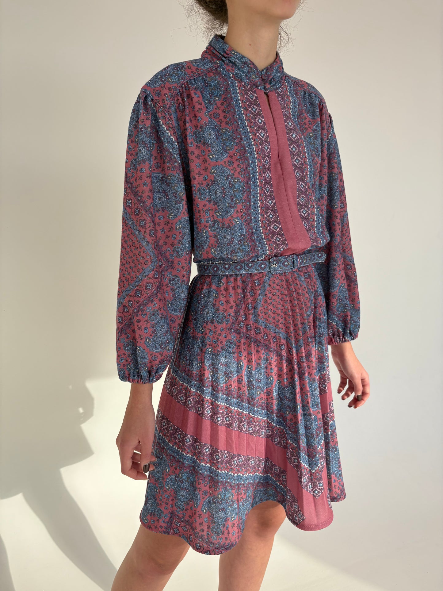 Rochie vintage din mix de lana de extrafina cu eline superb și talie marcată