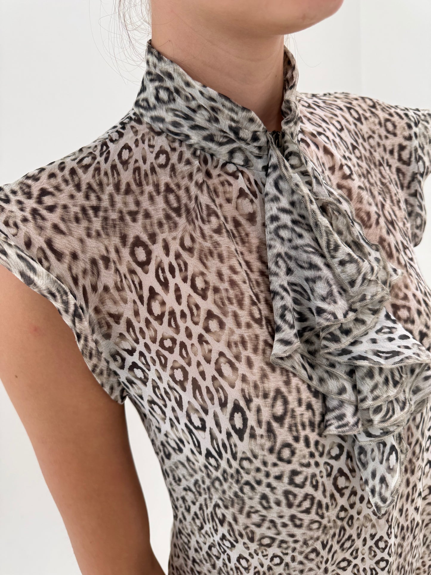 Top luxury Marc Cain din mătase naturală animal print cu jabou