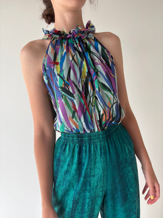 Top colorat halterneck cu talie marcată