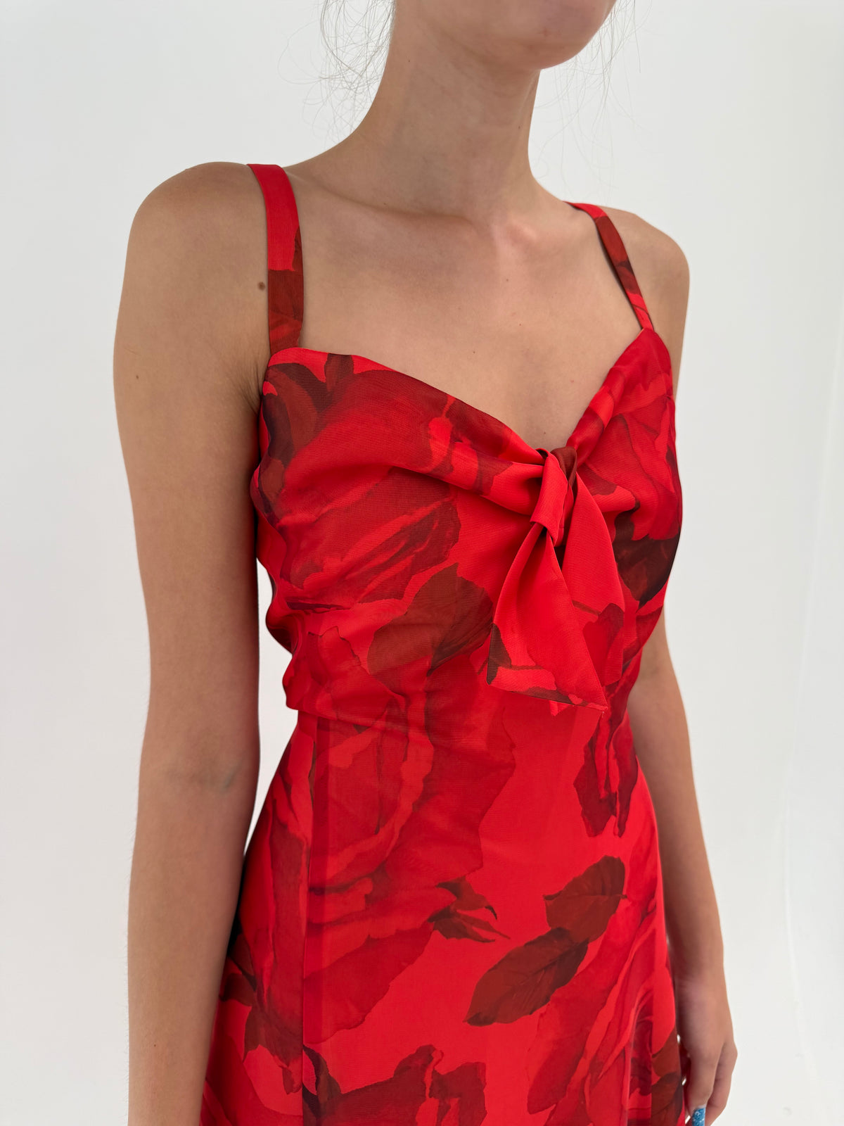 Rochie Madeleine roșie cu print superb midi lung de la zi la seară