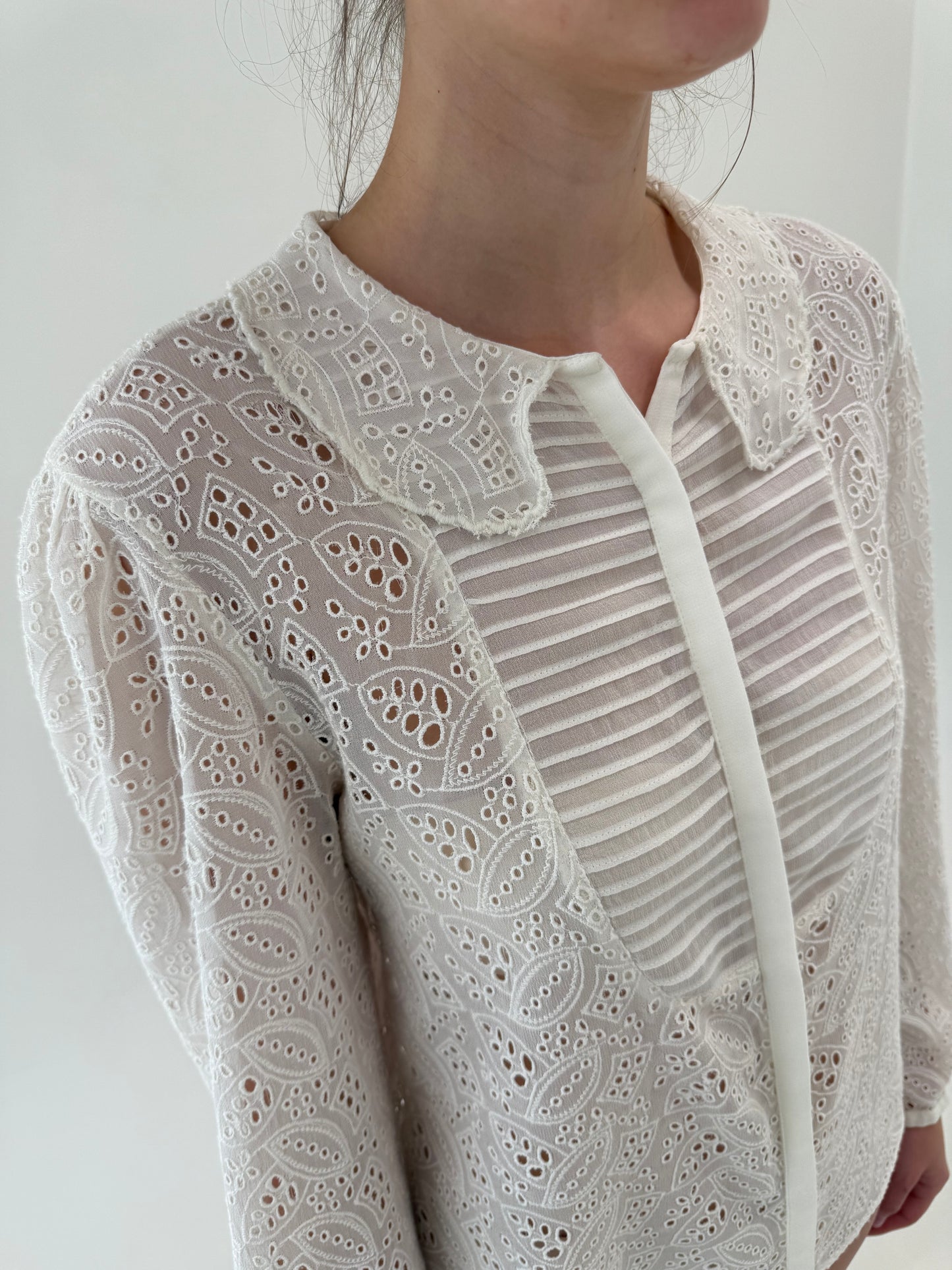 Cămașa vintage excepțională integral broderie anglaise