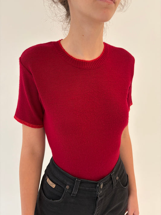 Top dark cherry red ușor cropped din mix de lana merino extrafina