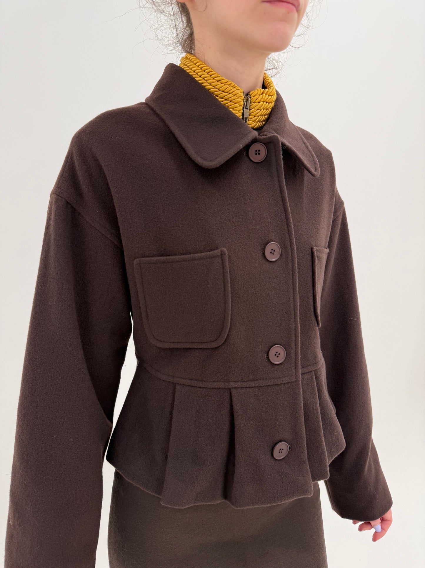 Jacheta Fendi new old stock final de ani 90 nouă cu etichetă din lana cu talie marcată