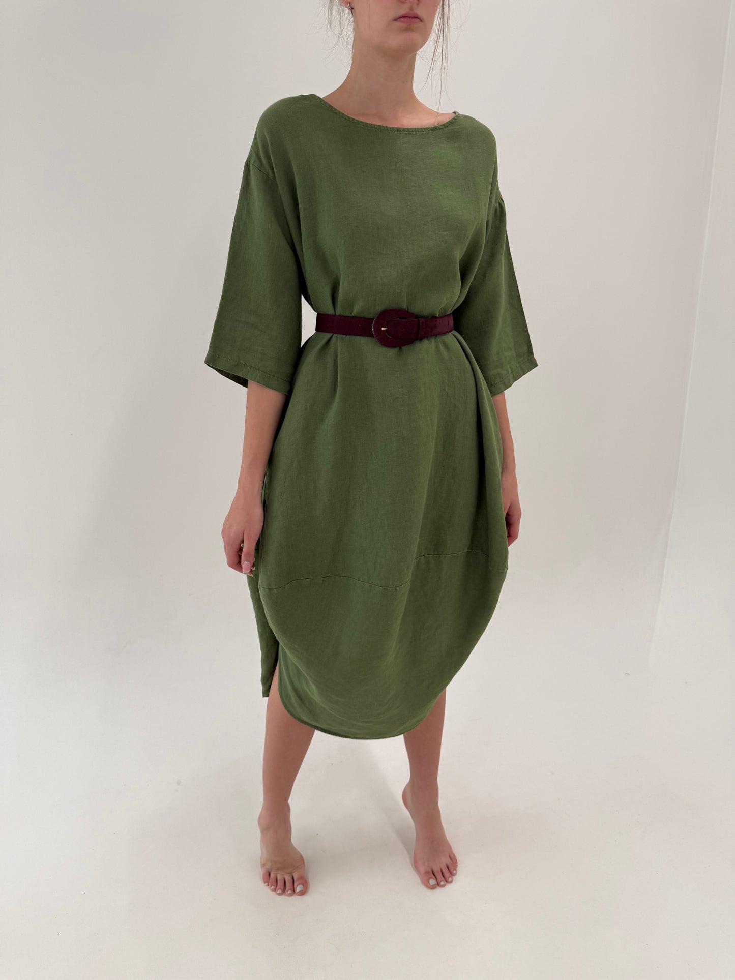 Rochie maxi italiană cu buzunare în croi deosebit volumizat minimalist din in