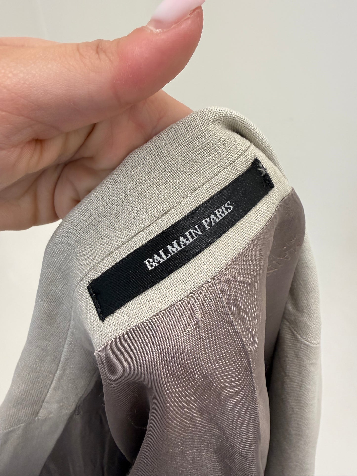 Sacou Balmain oversized cu mânecă scurtă warm gray din in în croi actual