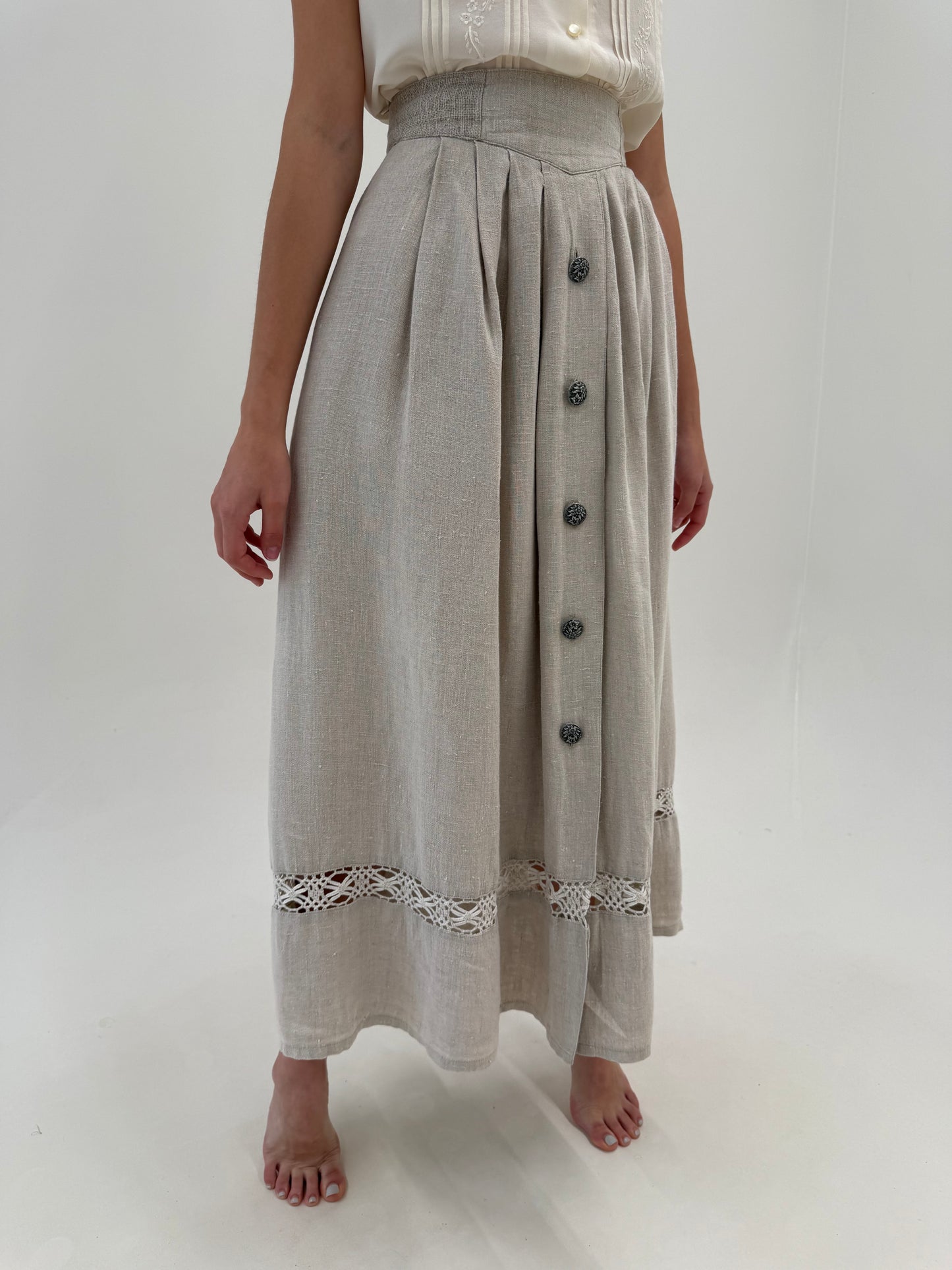 Fustă vintage maxi din pânză grea de in cu dantelă macrame lucrată manual