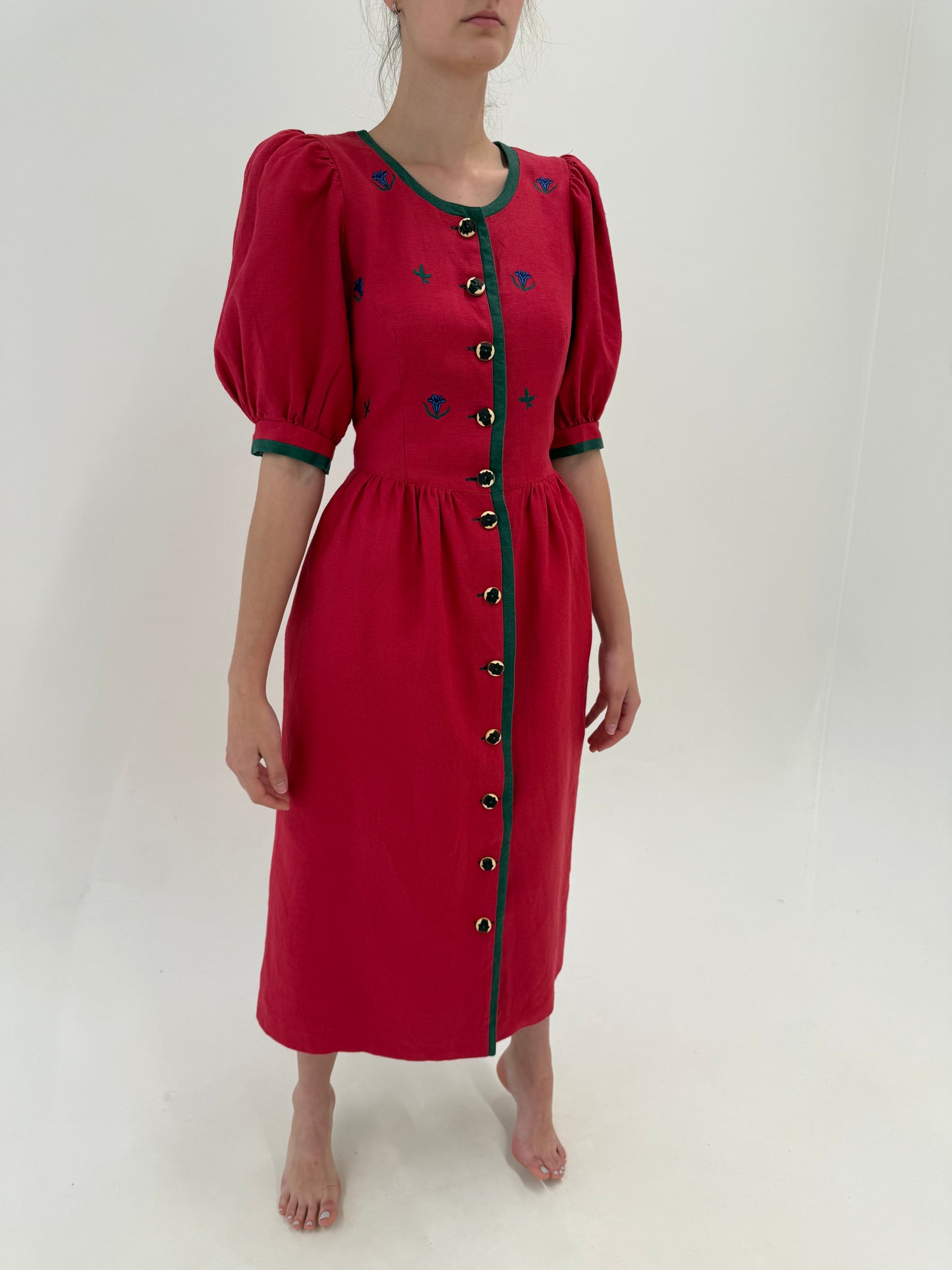 Rochie vintage maxi din pânză de in cu corsaj și buzunare