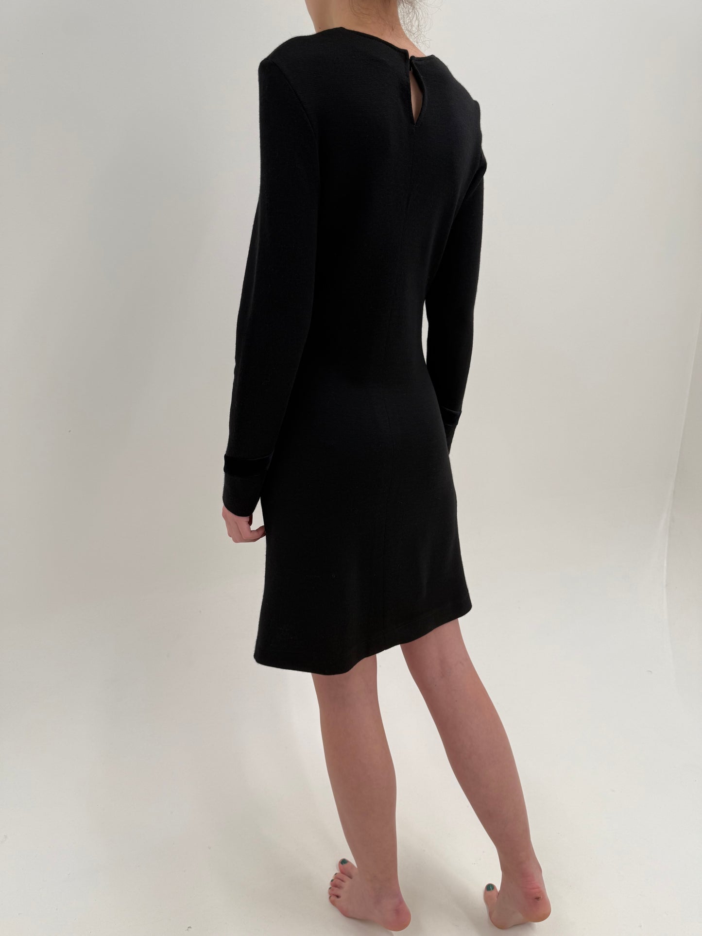 LBD vintage cu inserție chic de catifea din lana extrafina