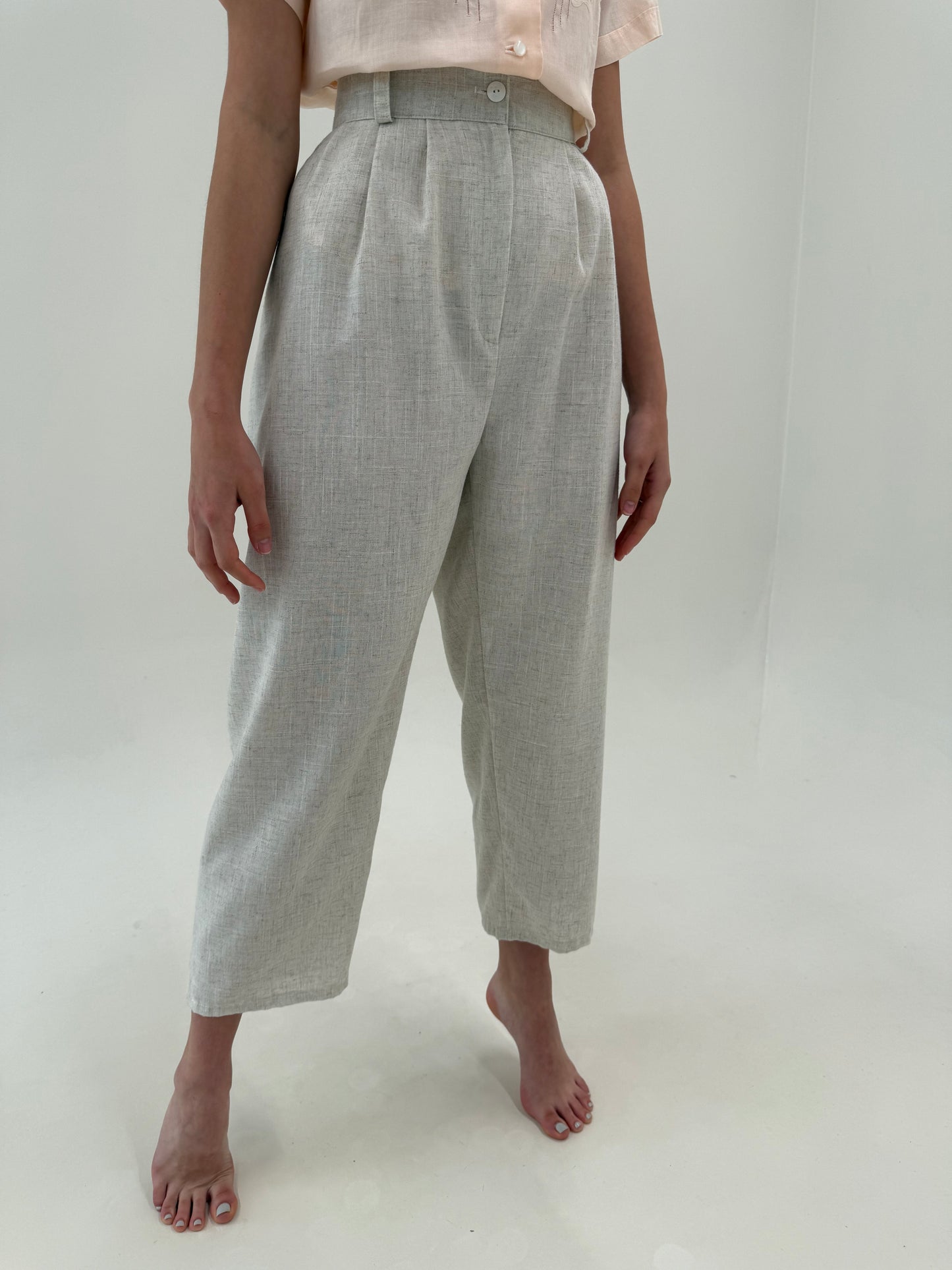 Pantaloni light nude din pânză de in cu vascoza cu pense și talie ultra înaltă