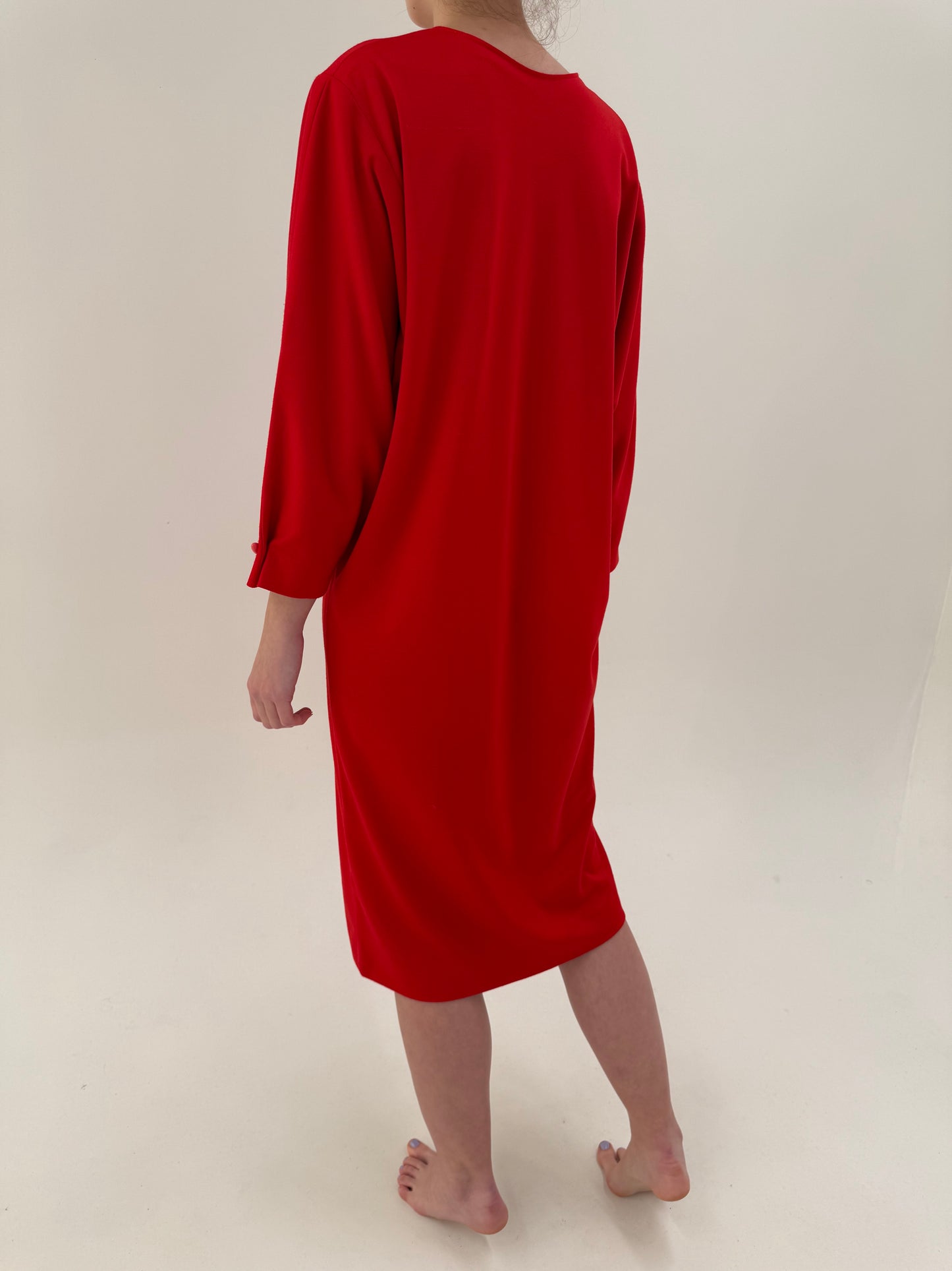 Rochie vintage roșu tare din tricot dens de lana extrafina cu mânecă fluture