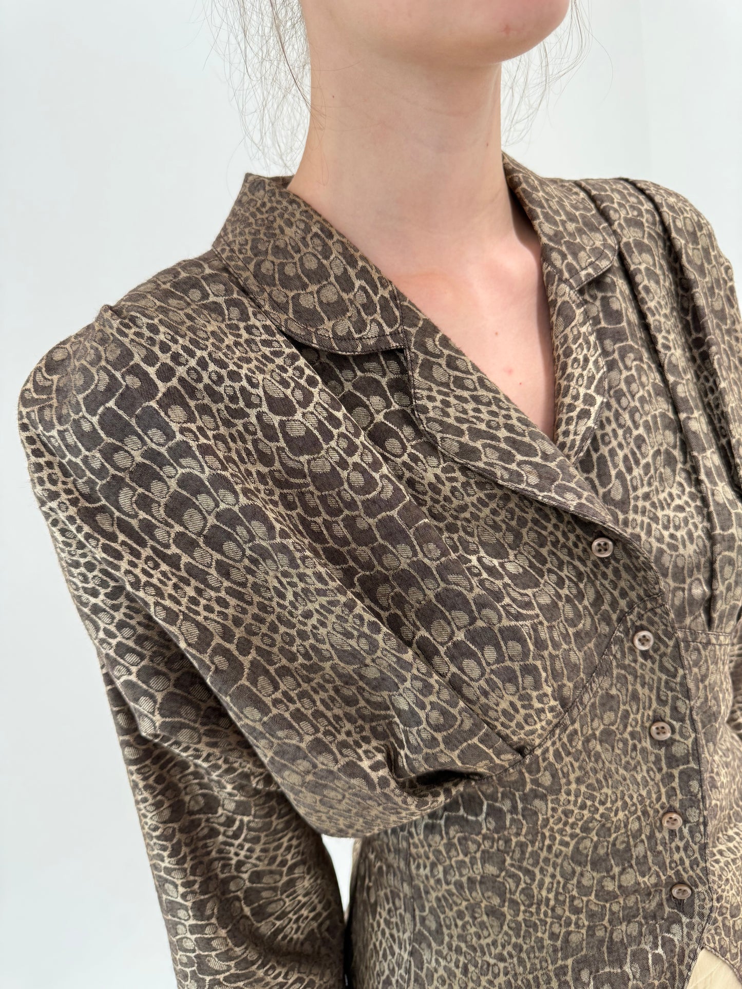 Sacou spectaculos vintage animal print stilizat în auriu patinat cu talie ultra marcată