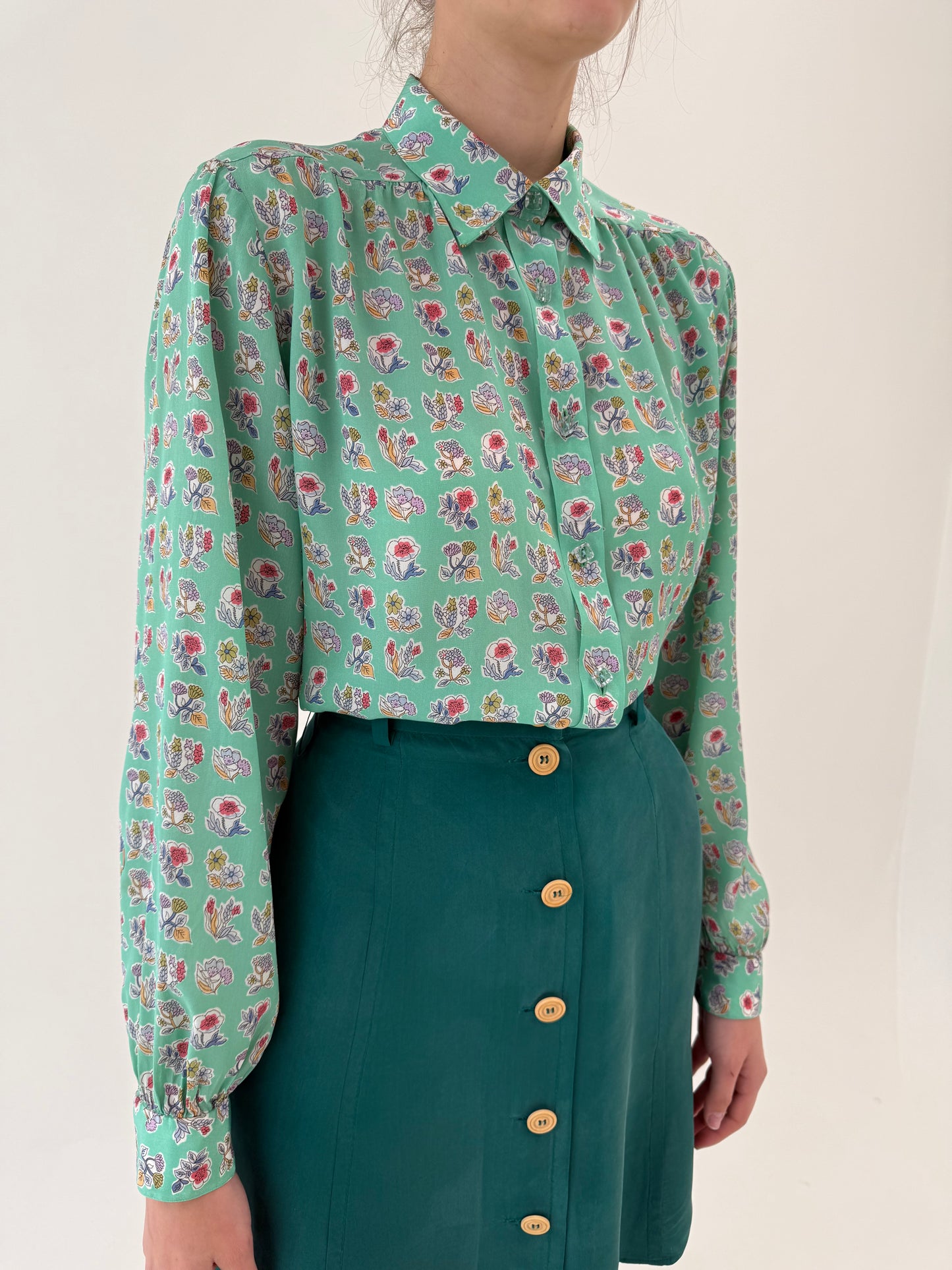 Cămașa din mătase naturală cu print floral mint green