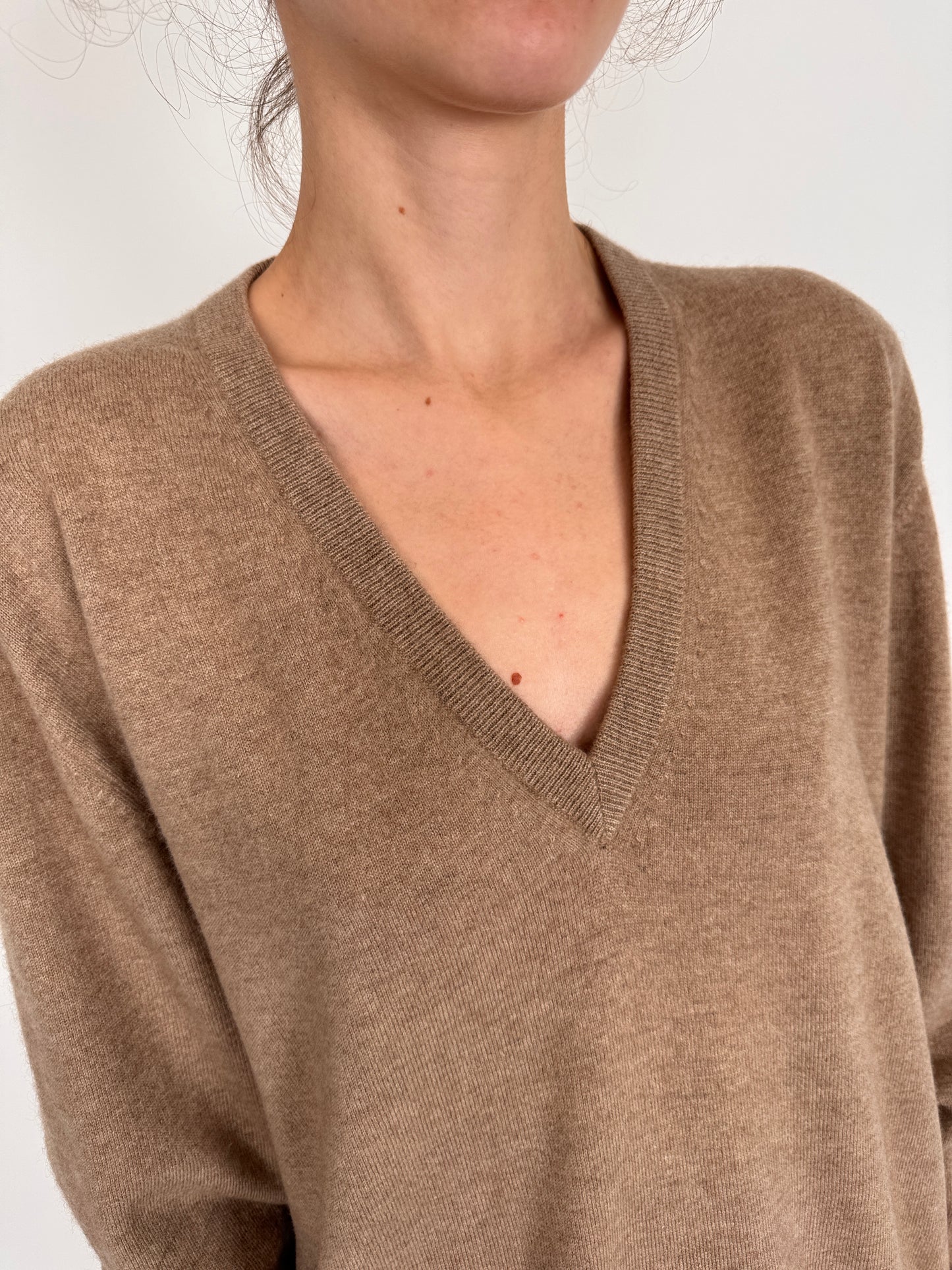Pulover tall mocha nude din cașmir luxury multiply