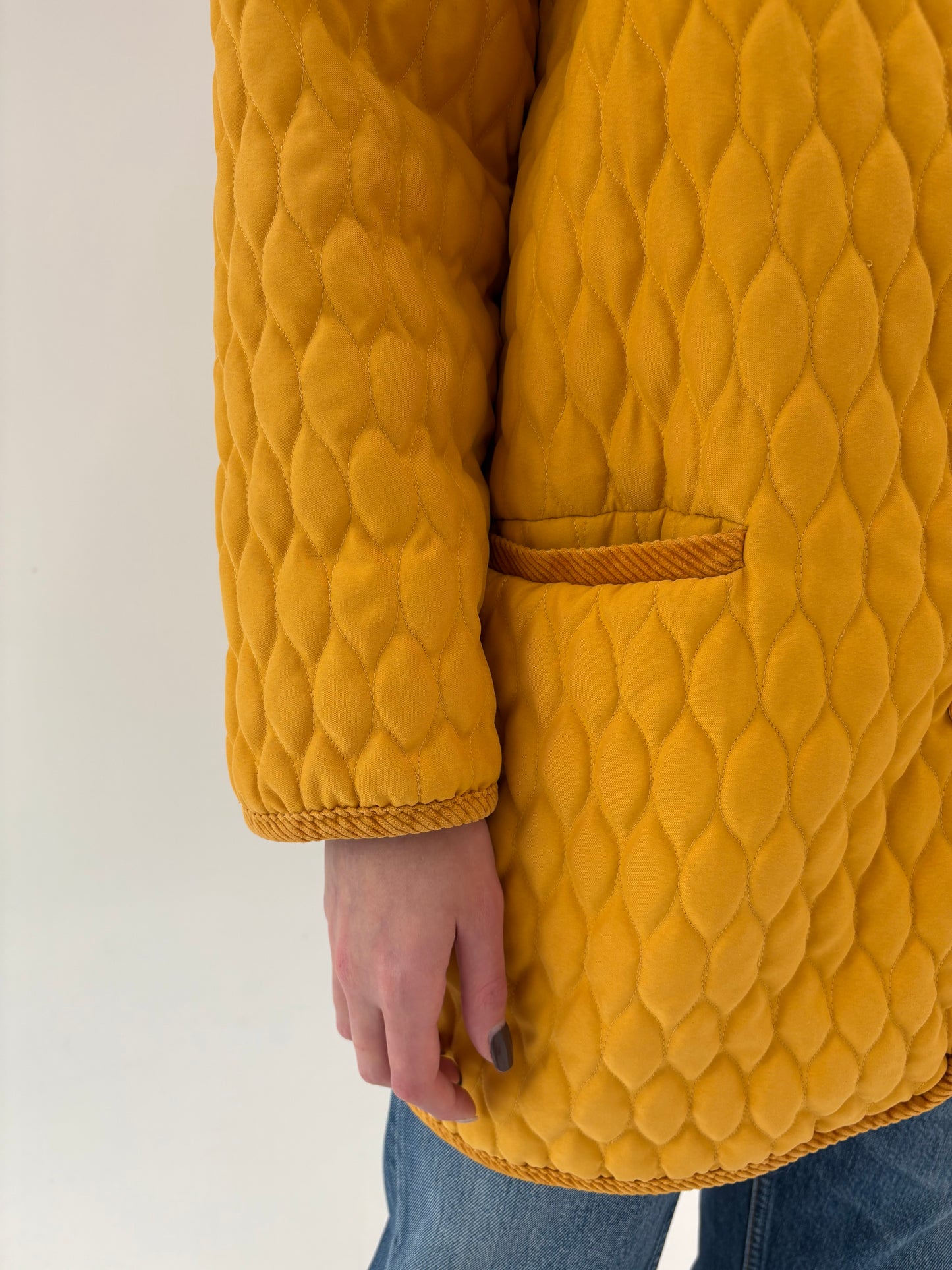 Jacheta premium matlasata saffron yellow groasă