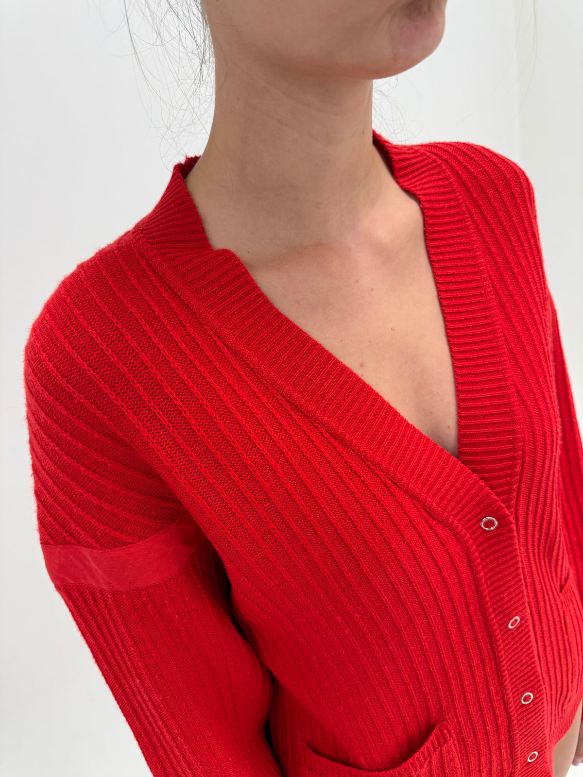 Cardigan vintage retro modern în croi lejer din mix de lana extrafina cherry red