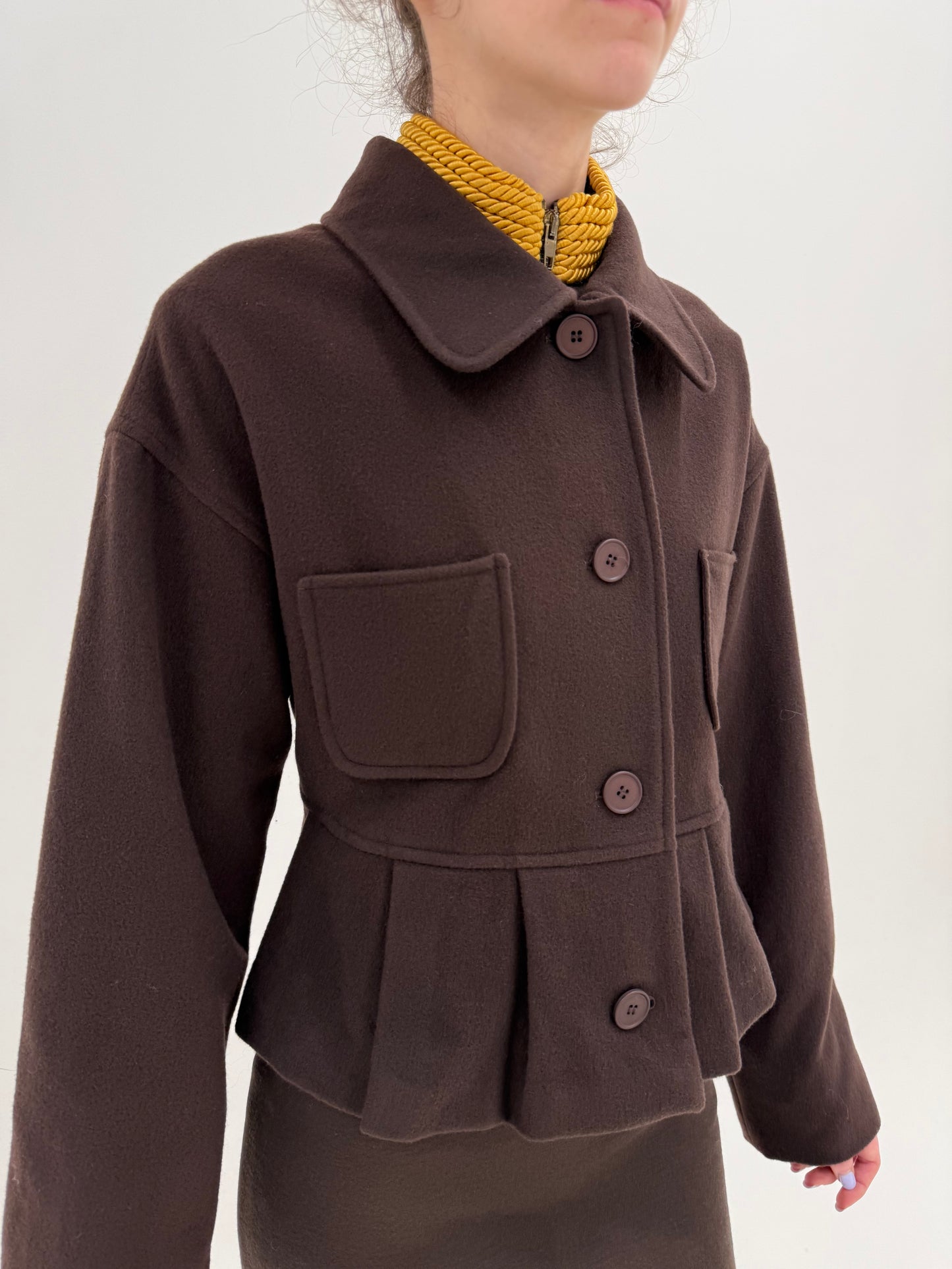 Jacheta Fendi new old stock final de ani 90 nouă cu etichetă din lana cu talie marcată