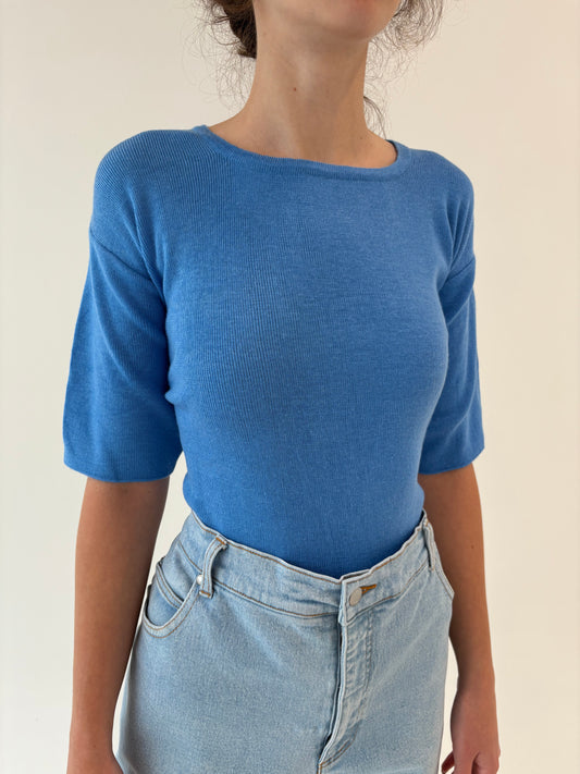 Top albastru ciel din mix de lana extrafina și bumbac