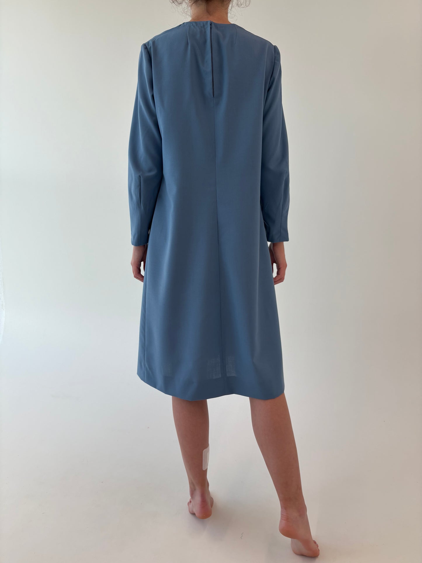 Rochie old vintage început de ani 80 din stofă de lana albastru ciel