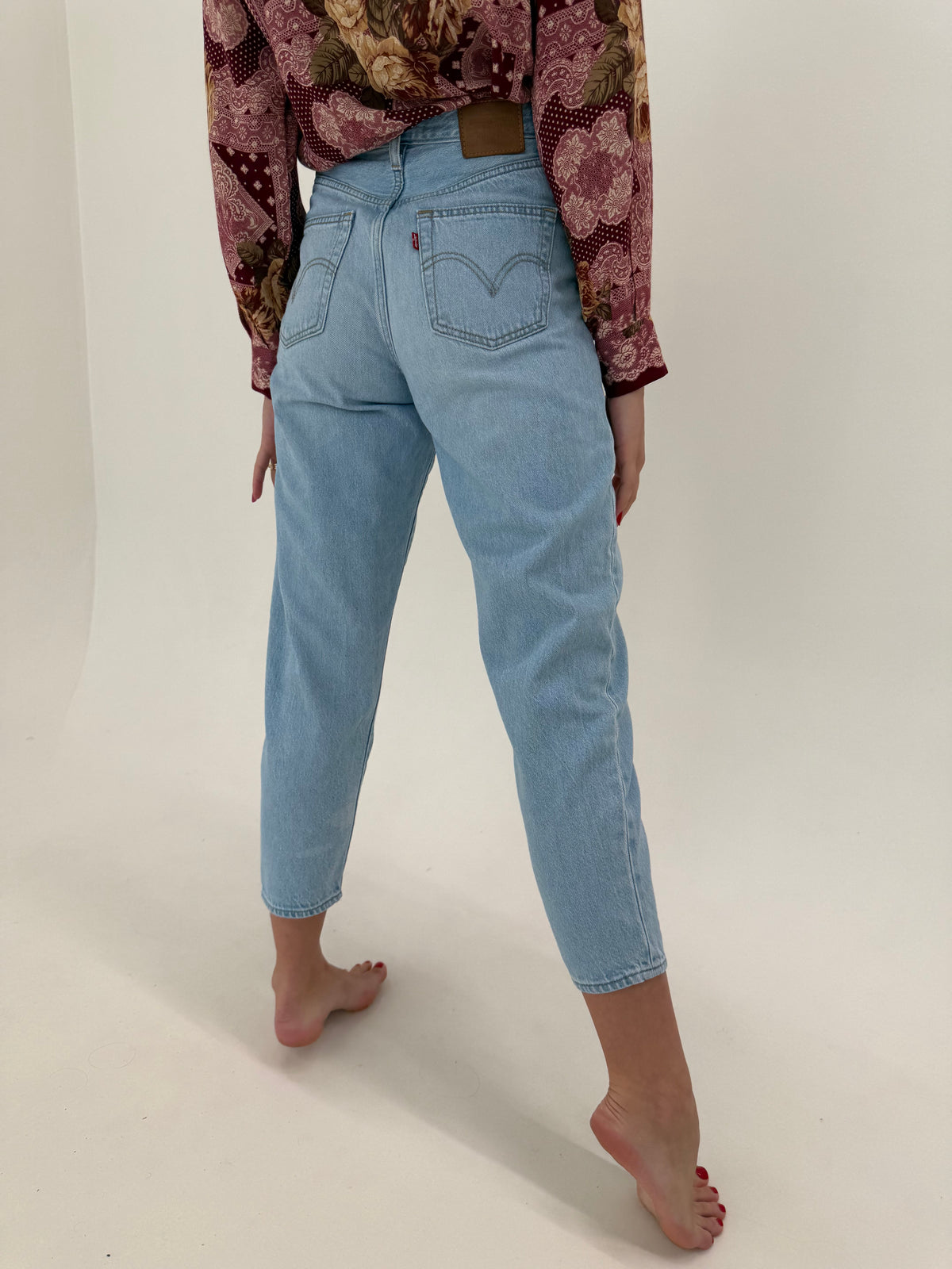 Jeans Levi’s premium petite High Loose Taper cu talie ultra înaltă mom fit