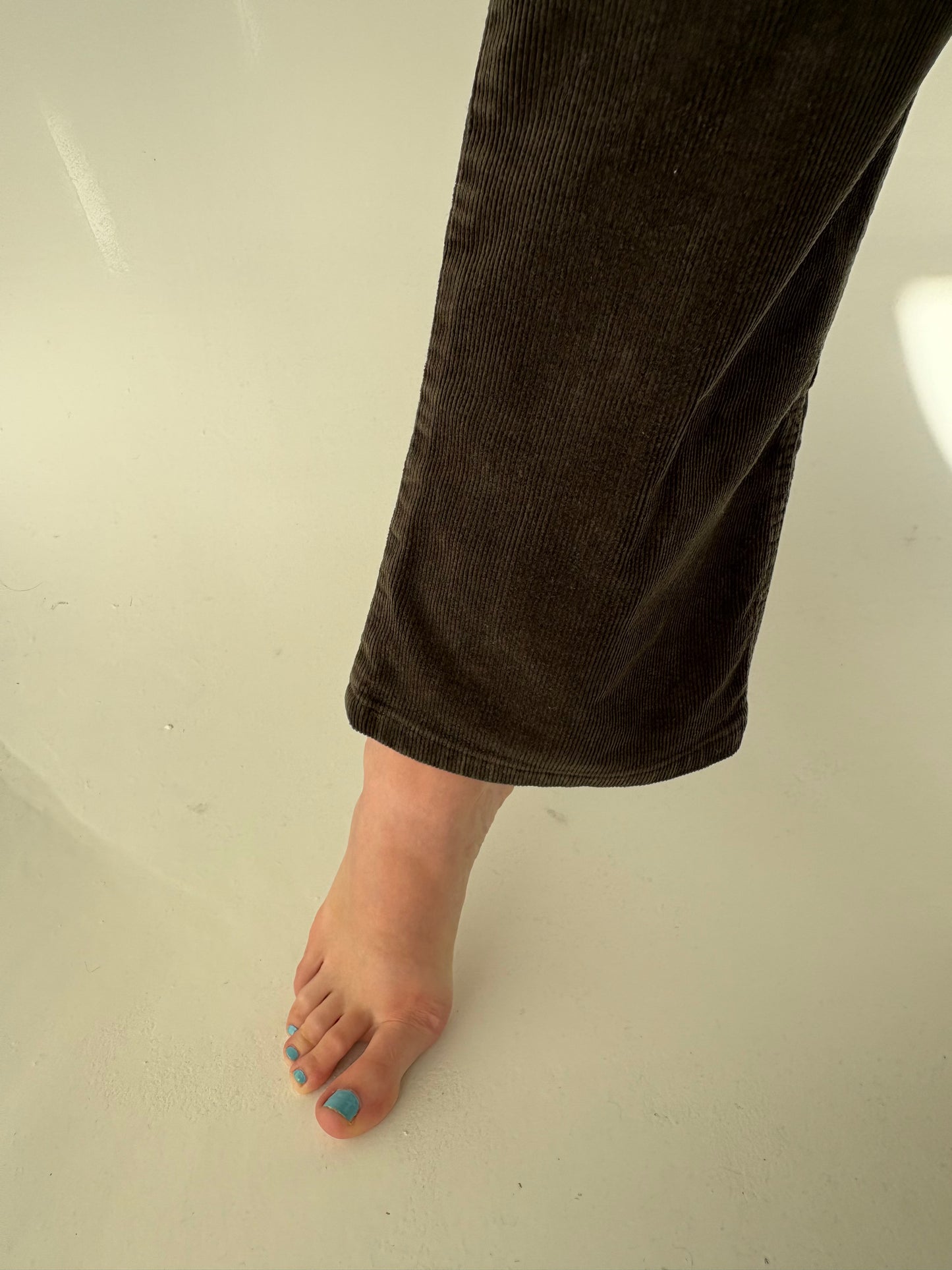 Pantaloni vintage dark forest green din corduroy modelator