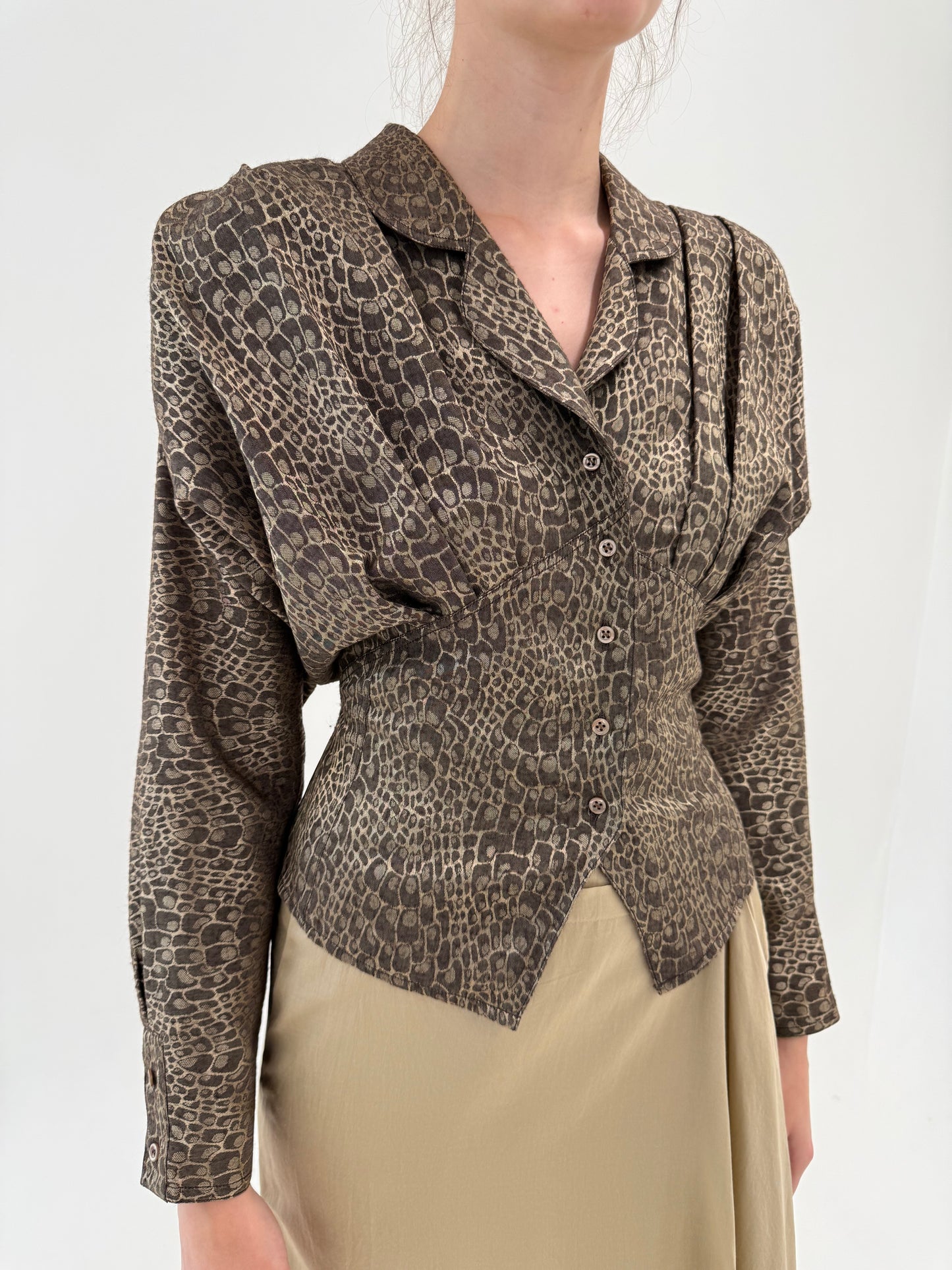 Sacou spectaculos vintage animal print stilizat în auriu patinat cu talie ultra marcată